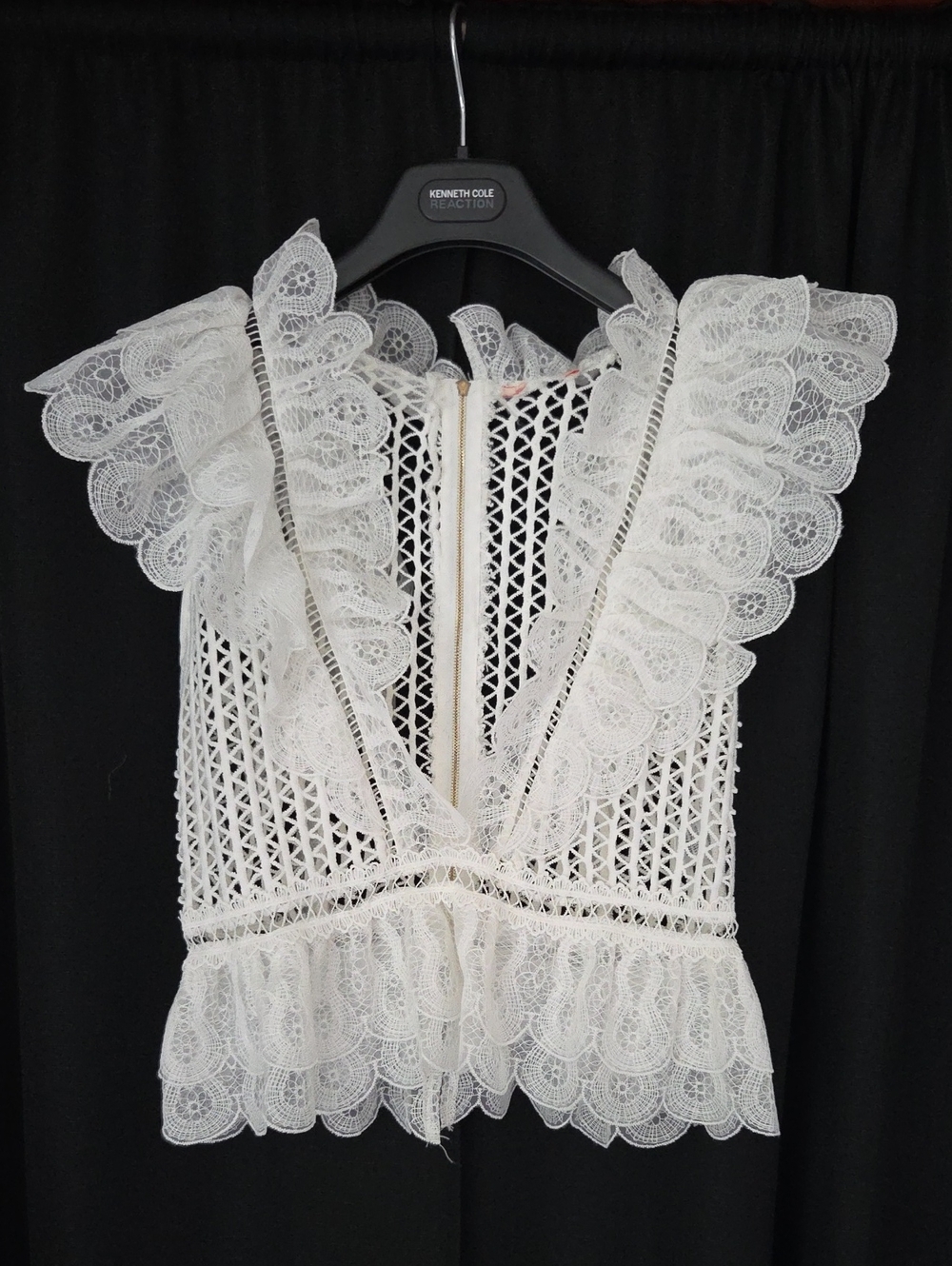 Boutique White Lace Ruffle V‑Neck Peplum Overlay Top